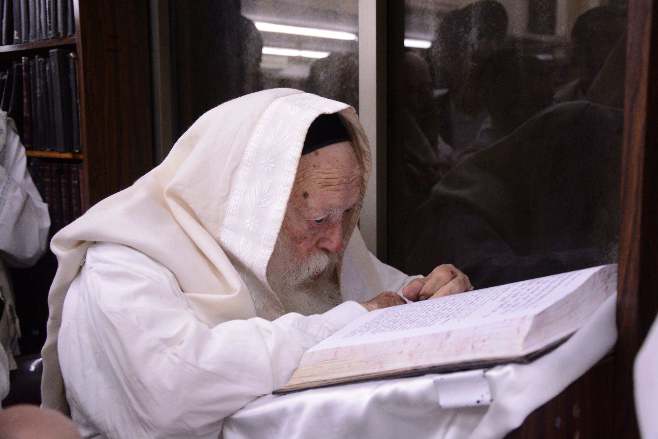 הנהגות מרן שר התורה הגר”ח קניבסקי זצ”ל לראש השנה