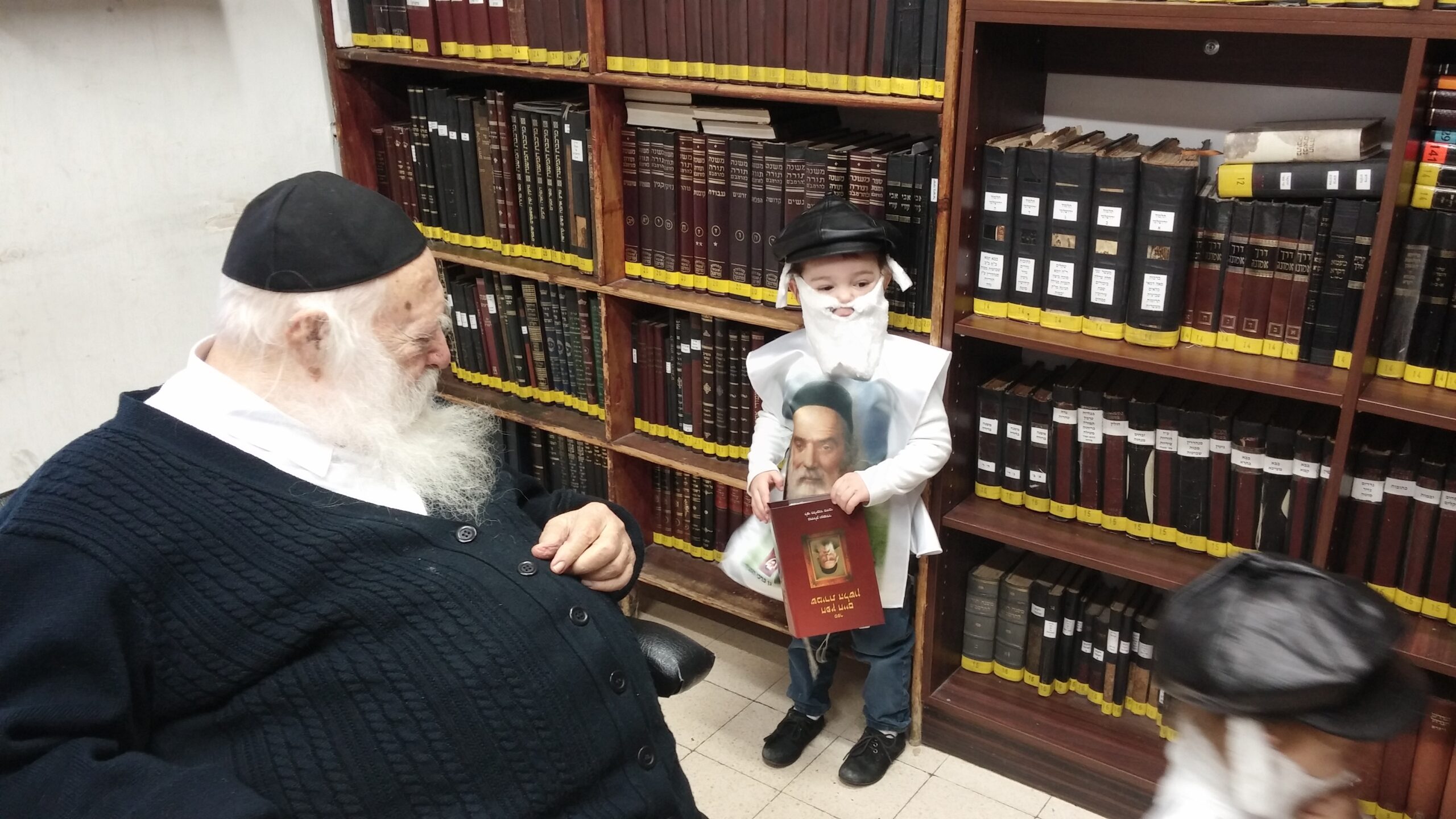 סיפור יומי: כולל פורים